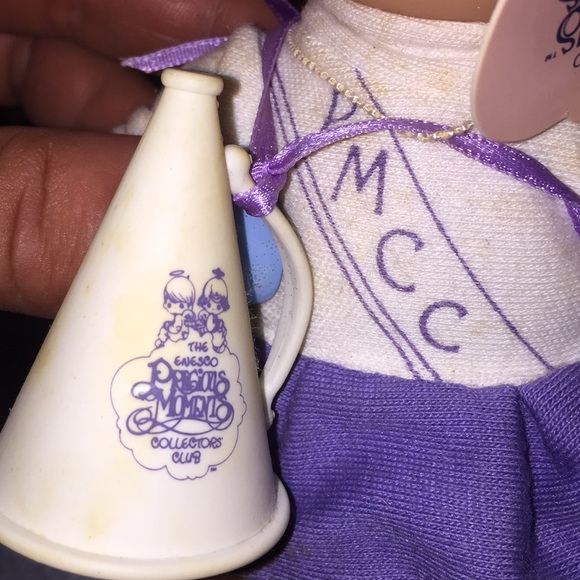 Precious moments doll - Picture 3 of 4